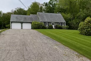 7 Bisbee Dr, Carver, MA 02330 - Photo 3