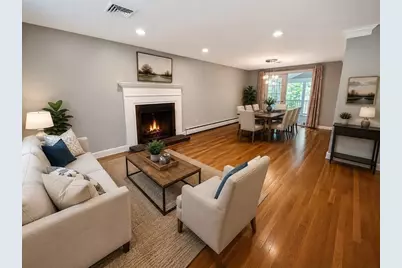 125 Craigie Cir, Carlisle, MA 01741 - Photo 5