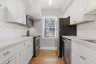 64 Sullivan St, Boston, MA 02129 - Photo 5