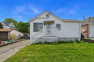 15 Transit St, New Bedford, MA 02740 - Photo 3