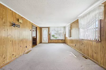 15 Transit St, New Bedford, MA 02740 - Photo 9