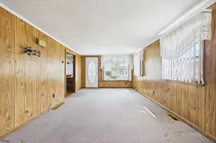 15 Transit St, New Bedford, MA 02740 - Photo 9