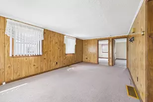 15 Transit St, New Bedford, MA 02740 - Photo 11