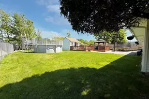 396 Hovendon Ave, Brockton, MA 02302 - Photo 21
