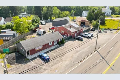 2452 Gar Highway A #A, Swansea, MA 02777 - Photo 3