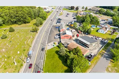 2452 Gar Highway D #D, Swansea, MA 02777 - Photo 3