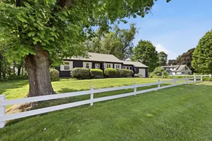 7 Highland Ave, South Hadley, MA 01075 - Photo 3