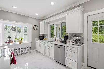 478 E Main Street, Avon, MA 02322 - Photo 7