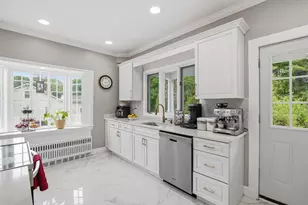 478 E Main St, Avon, MA 02322 - Photo 7