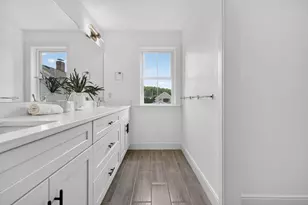 37 Maple St, Lynnfield, MA 01940 - Photo 27