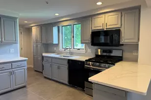 23-25 Bates Rd, Swampscott, MA 01907 - Photo 9
