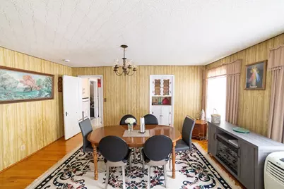 5 Suffield St, Worcester, MA 01610 - Photo 5