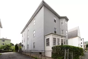 5 Suffield St, Worcester, MA 01610 - Photo 3