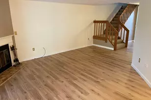 501 Ridgefield Cir, Clinton, MA 01510 - Photo 9