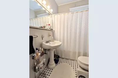 176 Winthrop Rd. #8, Brookline, MA 02445 - Photo 5