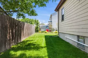 53 Rogers St, New Bedford, MA 02740 - Photo 27