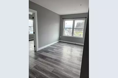 32 Irving St #2F, Everett, MA 02149 - Photo 5