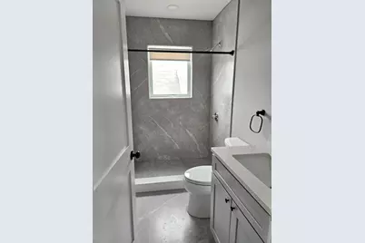 32 Irving St #2F, Everett, MA 02149 - Photo 15
