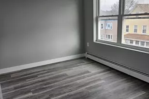 32 Irving St, Everett, MA 02149 - Photo 9