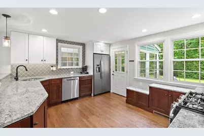 113 Andrew Ln, Hanson, MA 02341 - Photo 5