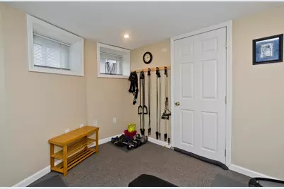 24-26 Gilman, Holyoke, MA 01040 - Photo 27