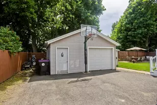 24-26 Gilman, Holyoke, MA 01040 - Photo 5
