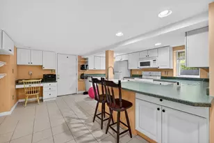 375 Pearl St, Brockton, MA 02301 - Photo 27