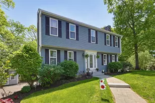 14 Narcissus Ct, North Attleboro, MA 02760 - Photo 3
