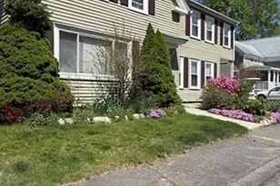 11 Elm St, Ayer, MA 01432 - Photo 9