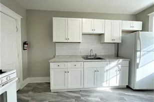 15 Huss Ct, Lynn, MA 01905 - Photo 1