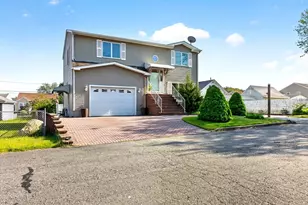 56 Schofield St, New Bedford, MA 02740 - Photo 3