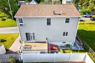 56 Schofield St, New Bedford, MA 02740 - Photo 5