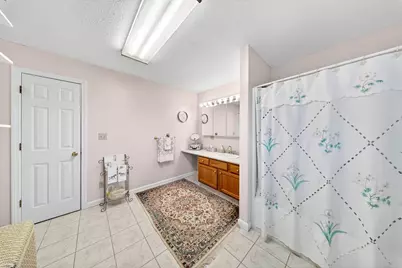 56 Schofield St, New Bedford, MA 02740 - Photo 33