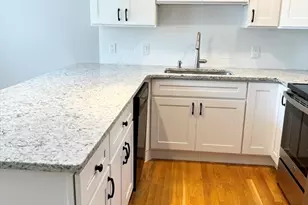 3 Essex St, Boston, MA 02129 - Photo 9