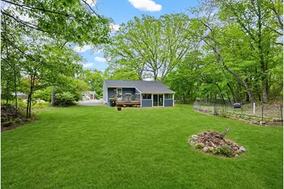 250 Mendon Rd, North Attleboro, MA 02760 - Photo 31