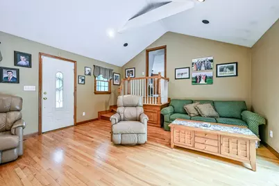 11 Holbrook St, Norfolk, MA 02056 - Photo 5