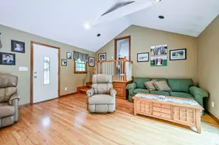 11 Holbrook St, Norfolk, MA 02056 - Photo 5