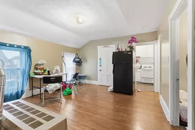 21 Salisbury St, New Bedford, MA 02744 - Photo 17
