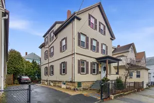 21 Salisbury St, New Bedford, MA 02744 - Photo 1