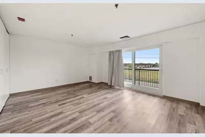 133 Commander Shea Boulevard #209, Quincy, MA 02171 - Photo 5