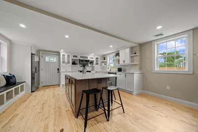 162 High St #B, Danvers, MA 01923 - Photo 9