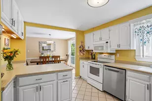 35 Westgate Rd, Framingham, MA 01701 - Photo 13