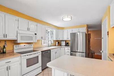 35 Westgate Rd, Framingham, MA 01701 - Photo 11