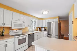 35 Westgate Rd, Framingham, MA 01701 - Photo 11