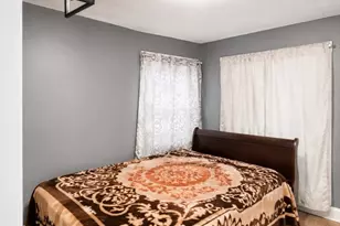 37 Hunt St, Brockton, MA 02302 - Photo 9