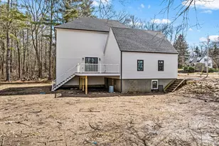 583 Fletcher St, Northbridge, MA 01588 - Photo 37