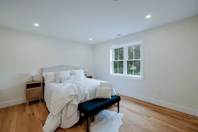 583 Fletcher St, Northbridge, MA 01588 - Photo 21