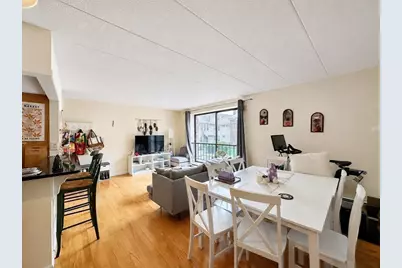 31 Harris #102, Brookline, MA 02446 - Photo 3