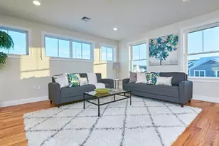 299 Lexington St, Woburn, MA 01801 - Photo 15