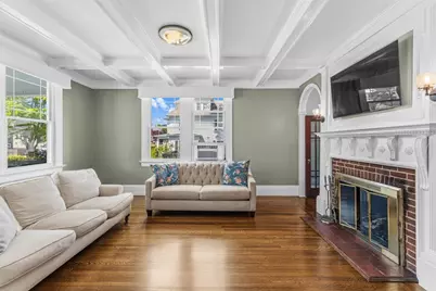 293 Hawthorn St, New Bedford, MA 02740 - Photo 9